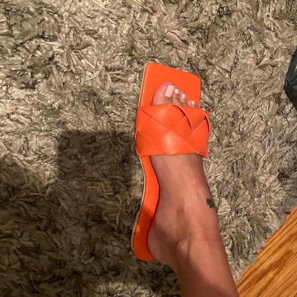 Orange quilted square toe flat slides - Picture 3 of 8